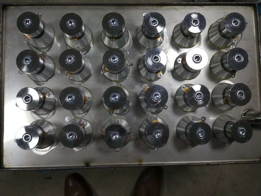 AC 220 V Salınımlı Titreşim Plakası 28 KHZ Frekans 2mm Kalın Paslanmaz Çelik Plaka